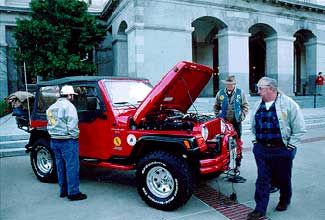 Del Albright's Jeep on display on CA State Capitol